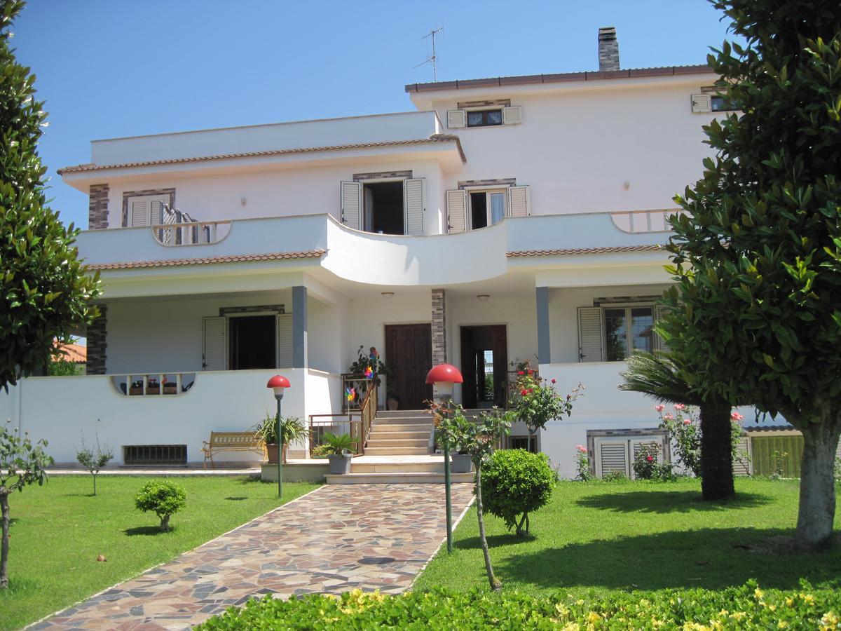 Bed And Breakfast Villa Viviana Anzio Dış mekan fotoğraf